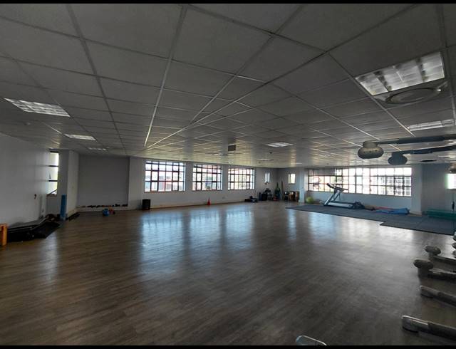 196M² OFFICE TO LET IN BRYANSTON